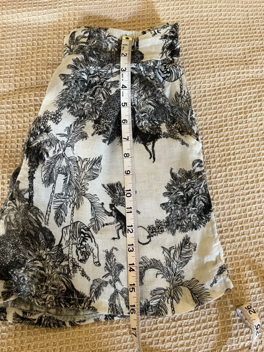 Black Palm Print Italian Linen High-Waist Shorts - Elastic waist 15” | L 16 1/2 - Picture 8 of 8